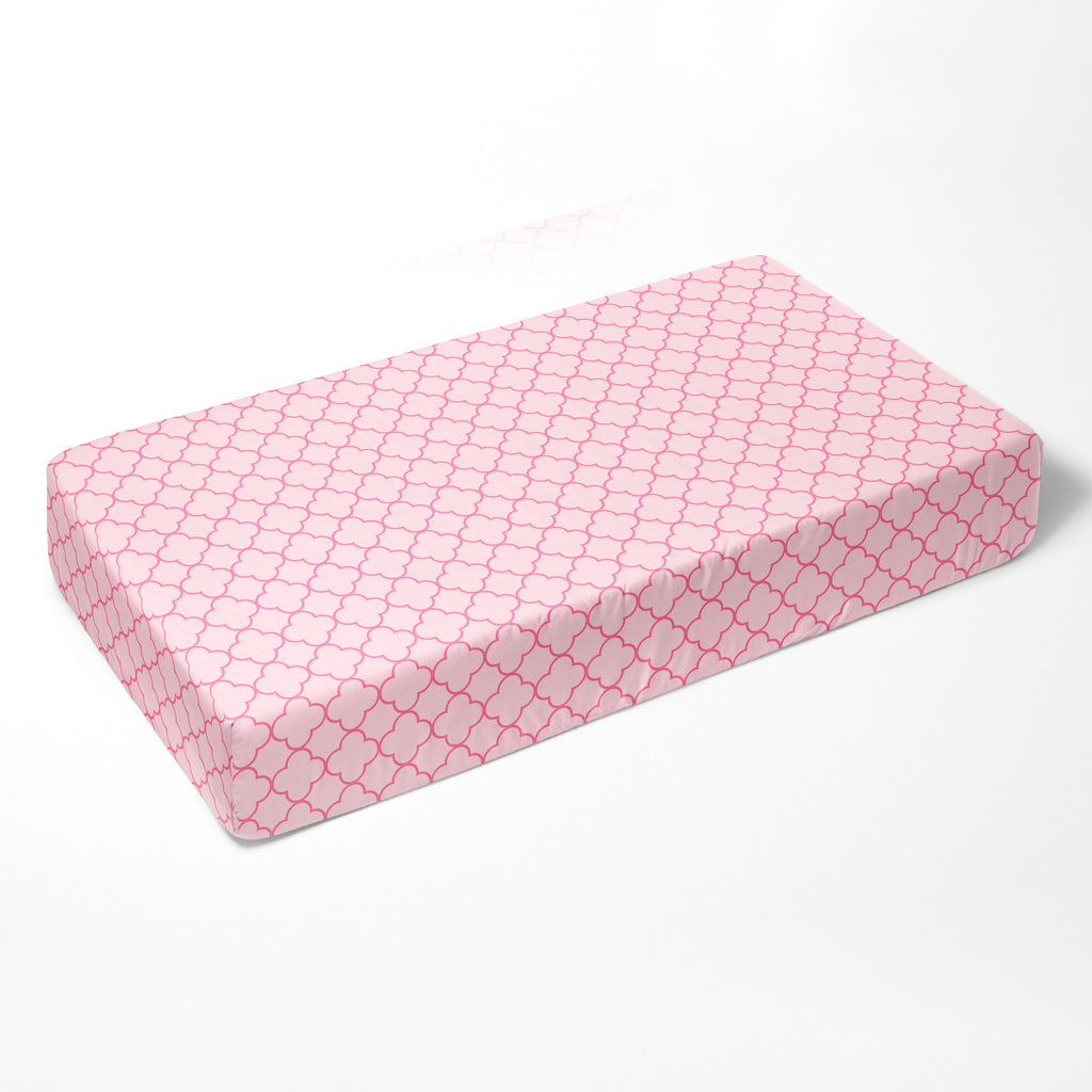 Bacati - Crib or Toddler Bed Fitted Sheet 100% Cotton Percale, Butterflies Ladybugs Pink/Fuchsia/Brown Quatrofoil Print - Bacati